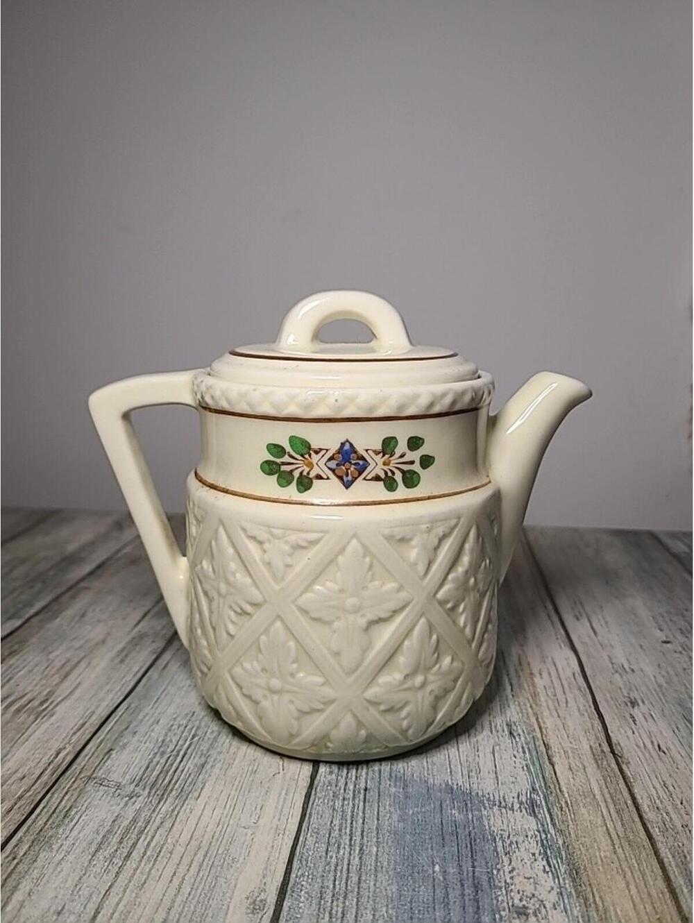 Vintage Porcelier Vitreous 1940s China Tea Pot Barock Colonial Uranium Glaze